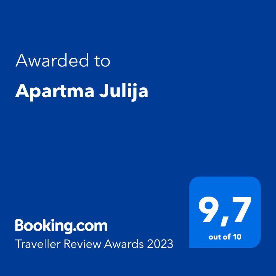 Apartma Julija Luce